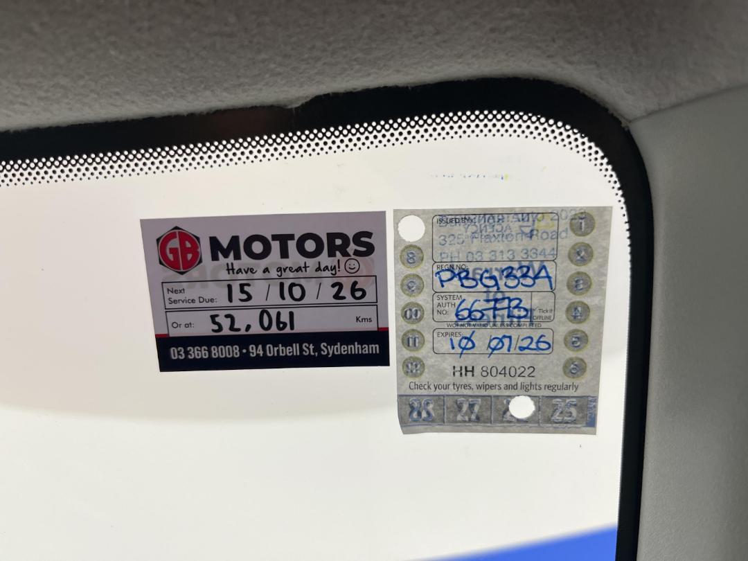 Photo '28' of Suzuki Swift Photo '28' of Suzuki Swift