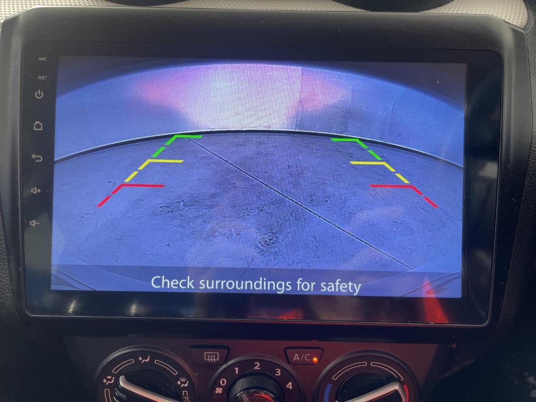 Photo '24' of Suzuki Swift