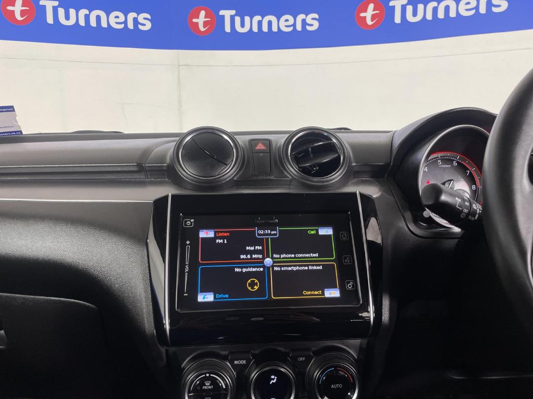 Photo '18' of Suzuki Swift Photo '18' of Suzuki Swift