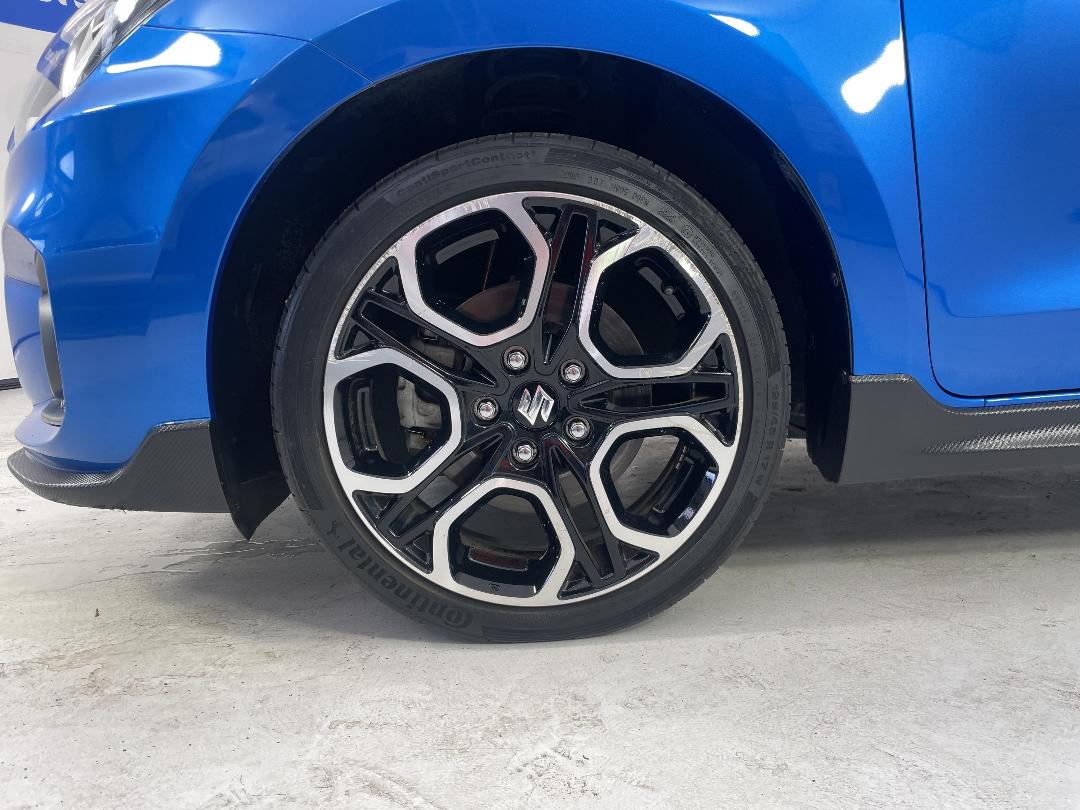 Photo '10' of Suzuki Swift