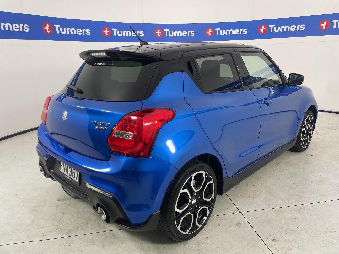 Photo '7' of Suzuki Swift