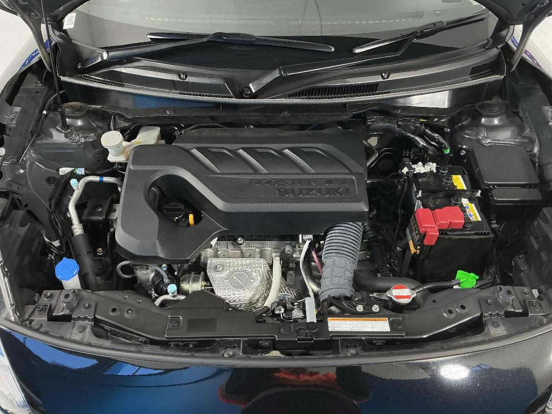 Photo '13' of Suzuki Swift