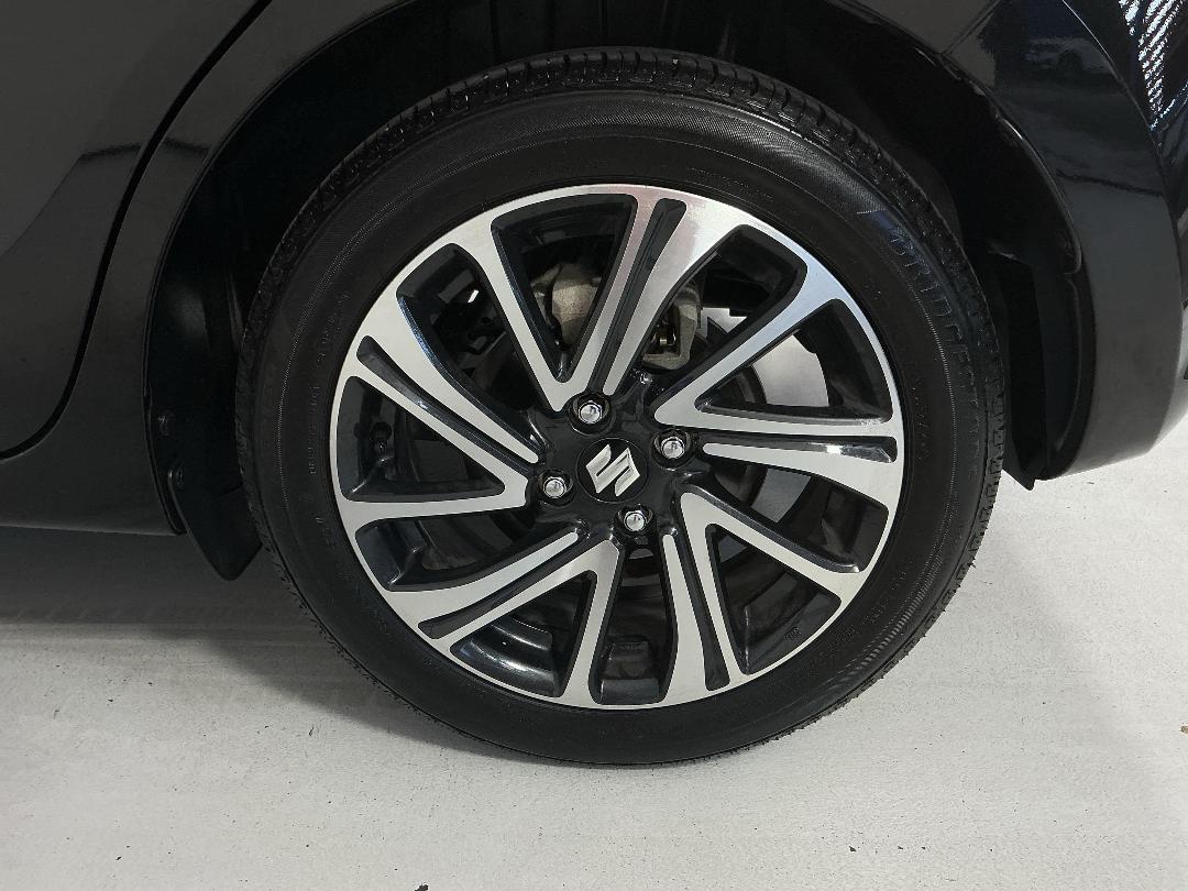 Photo '11' of Suzuki Swift