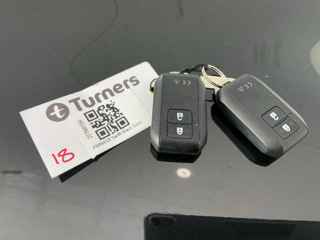 Photo '22' of Suzuki Swift