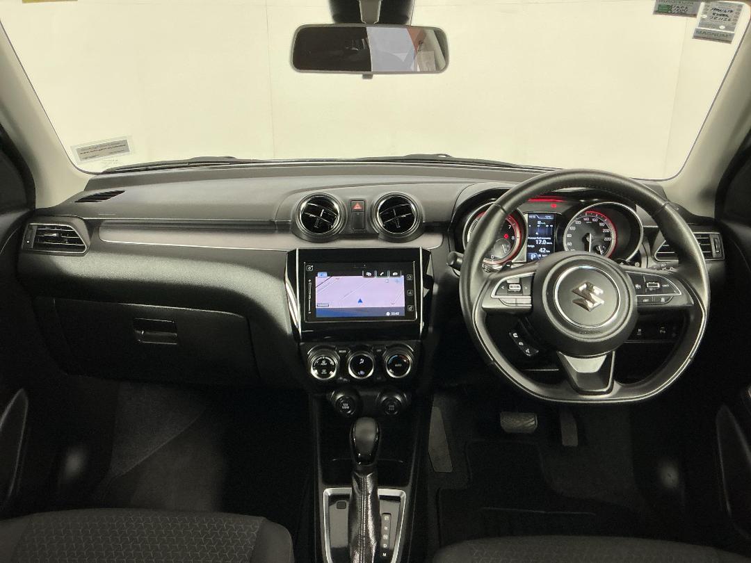 Photo '17' of Suzuki Swift