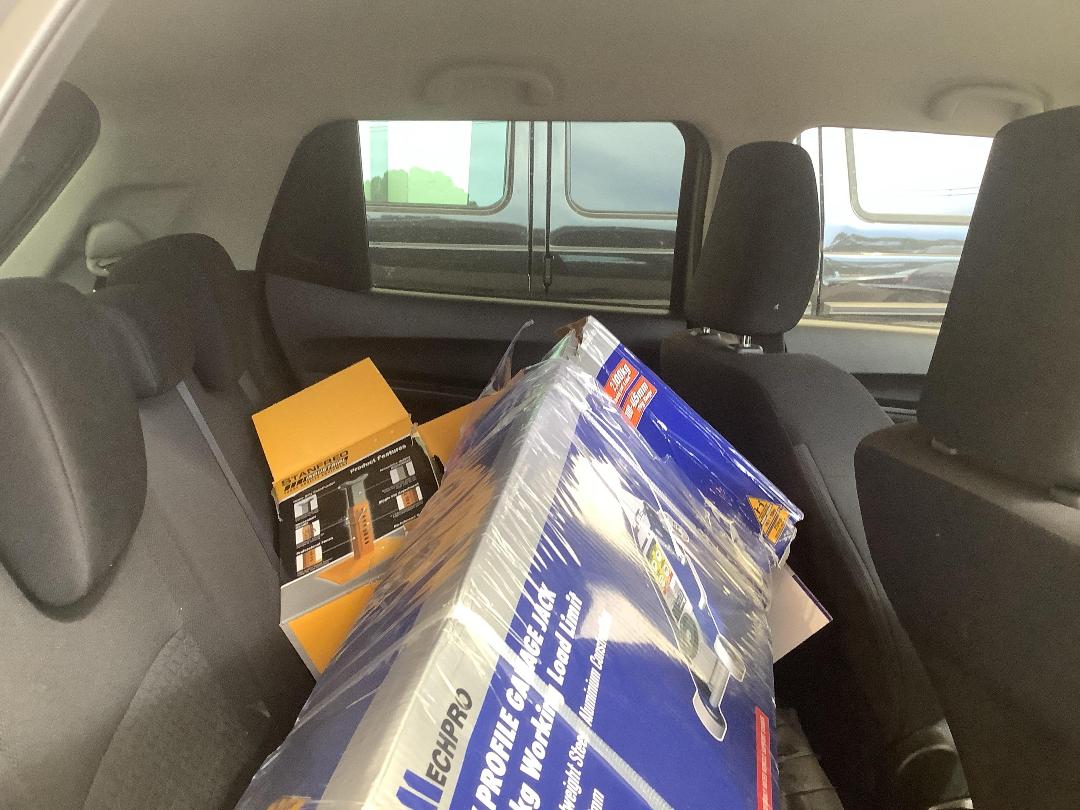 Photo '12' of Suzuki Swift GL Photo '12' of Suzuki Swift GL