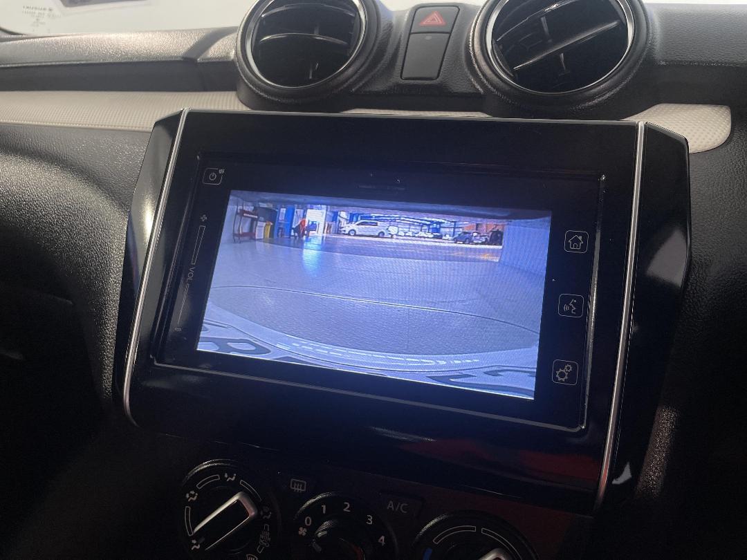 Photo '29' of Suzuki Swift Photo '29' of Suzuki Swift