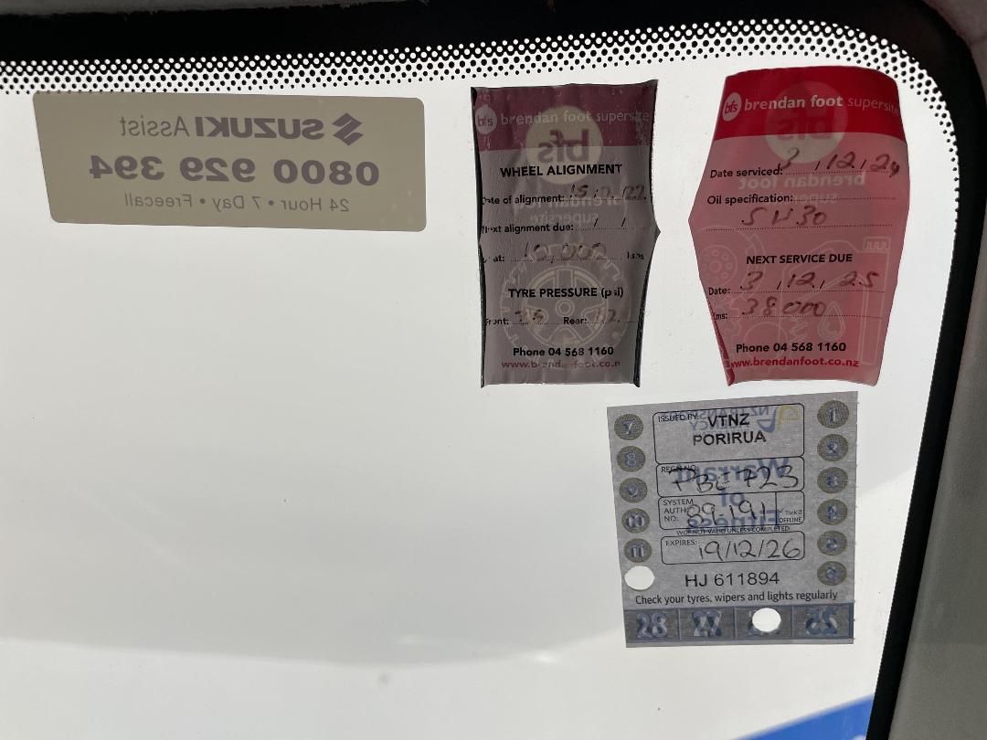 Photo '36' of Suzuki Swift Photo '36' of Suzuki Swift