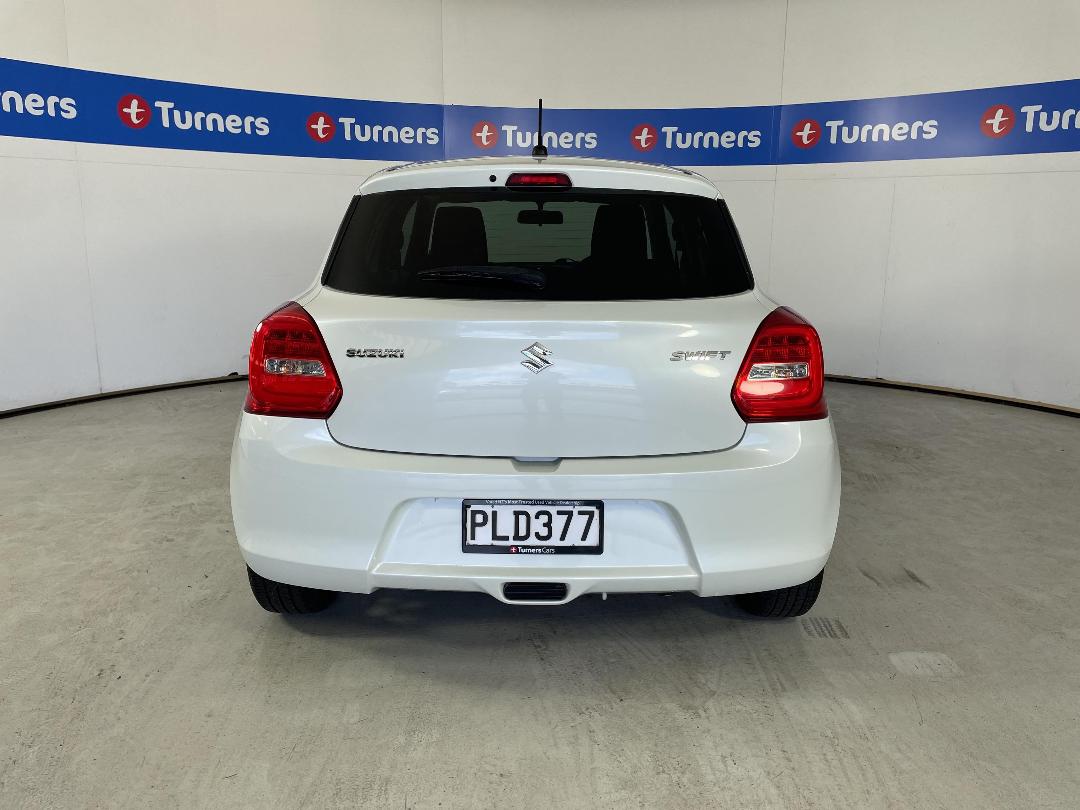 Photo '6' of Suzuki Swift