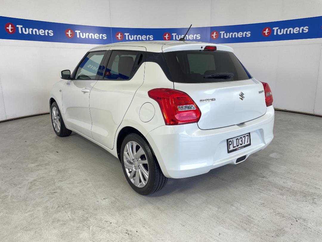 Photo '5' of Suzuki Swift