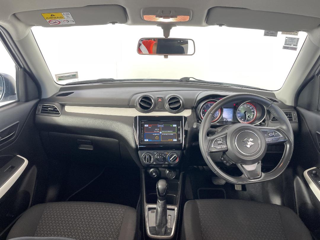 Photo '17' of Suzuki Swift