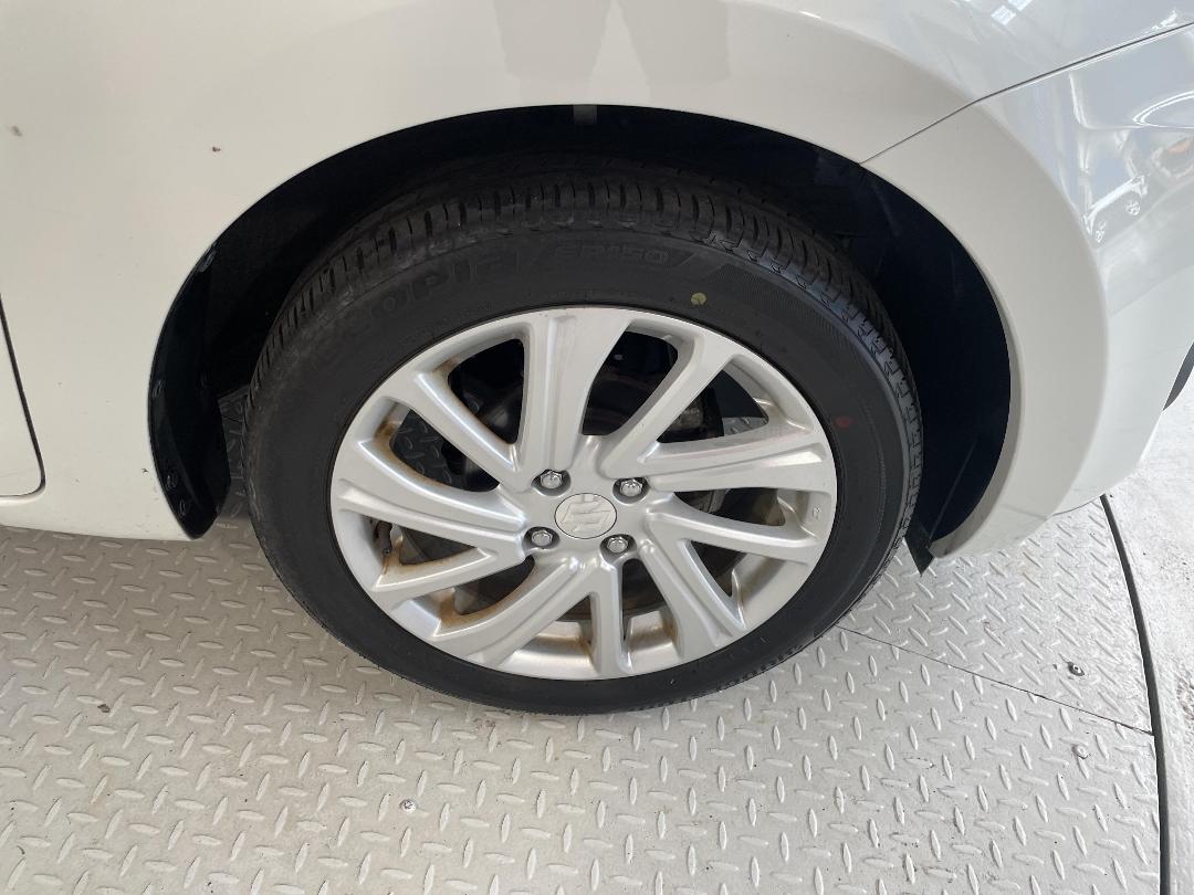 Photo '9' of Suzuki Swift