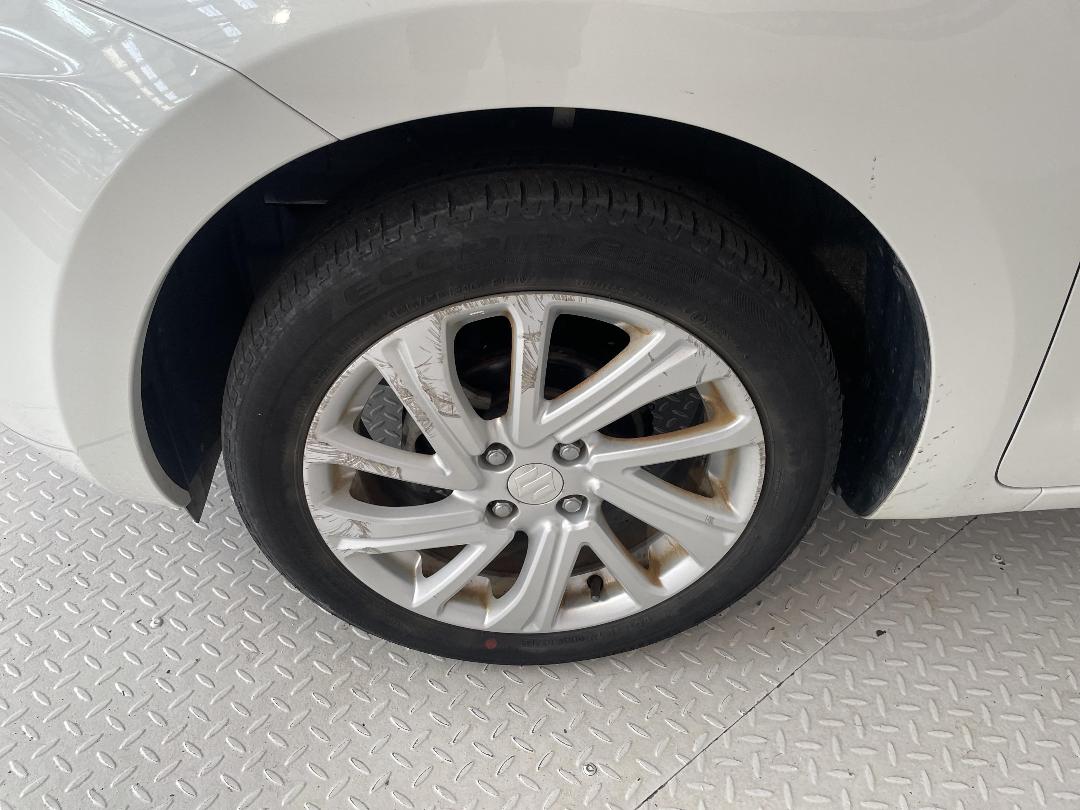 Photo '10' of Suzuki Swift