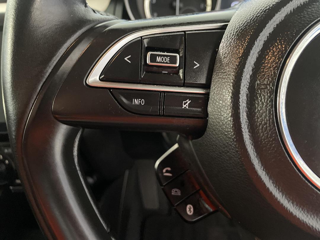 Photo '26' of Suzuki Swift