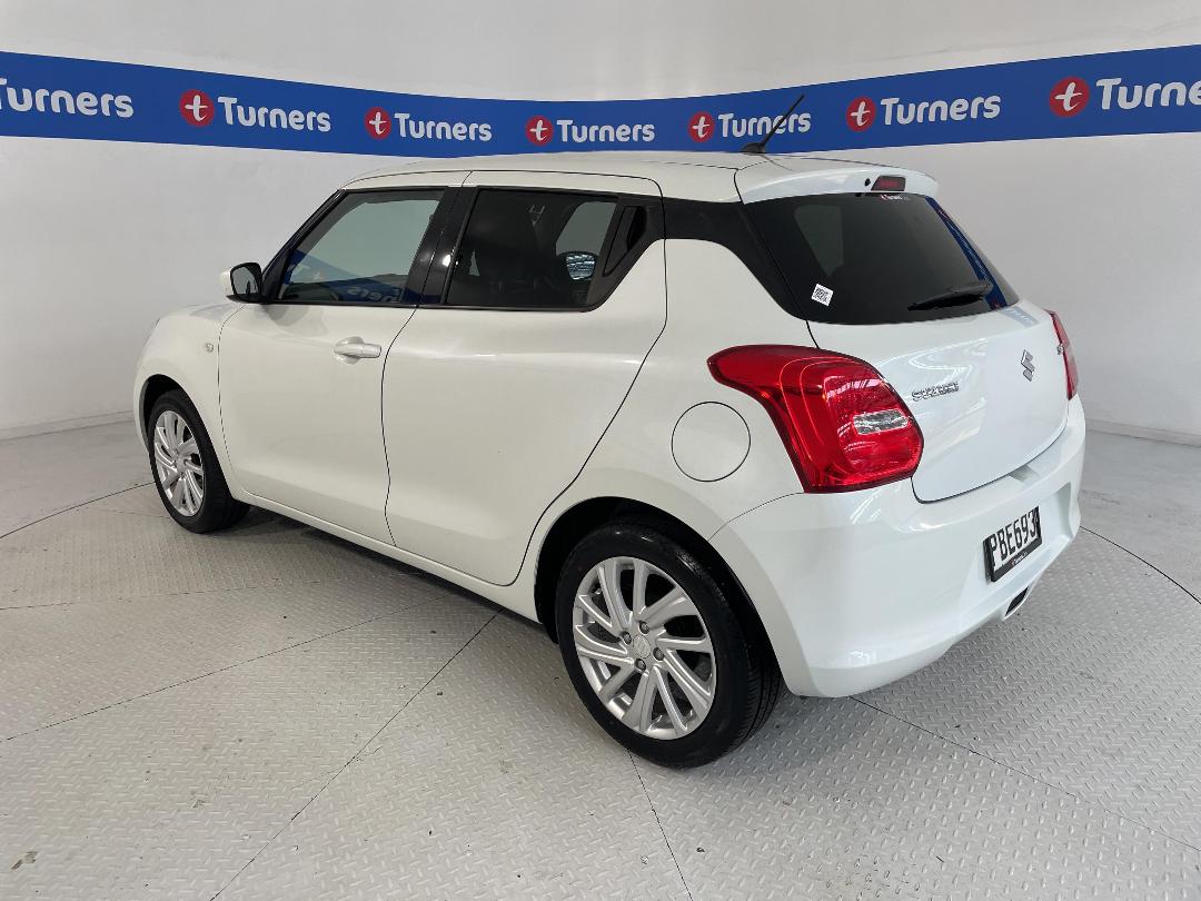 Photo '5' of Suzuki Swift