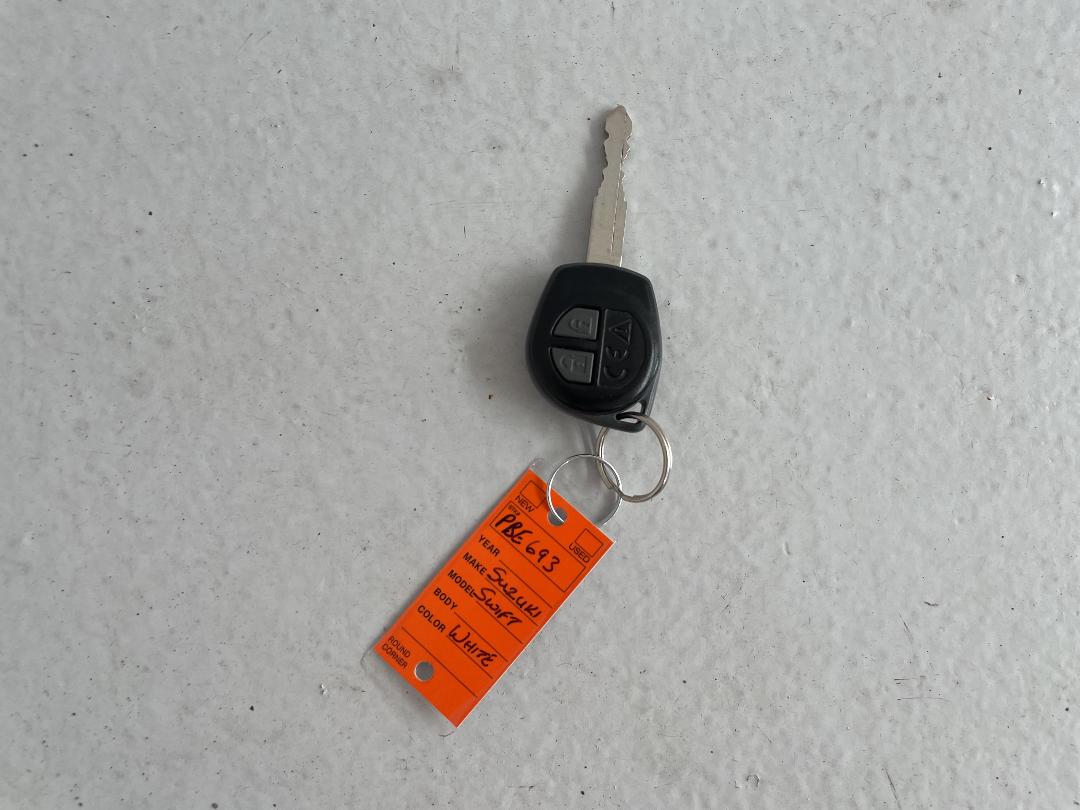 Photo '22' of Suzuki Swift