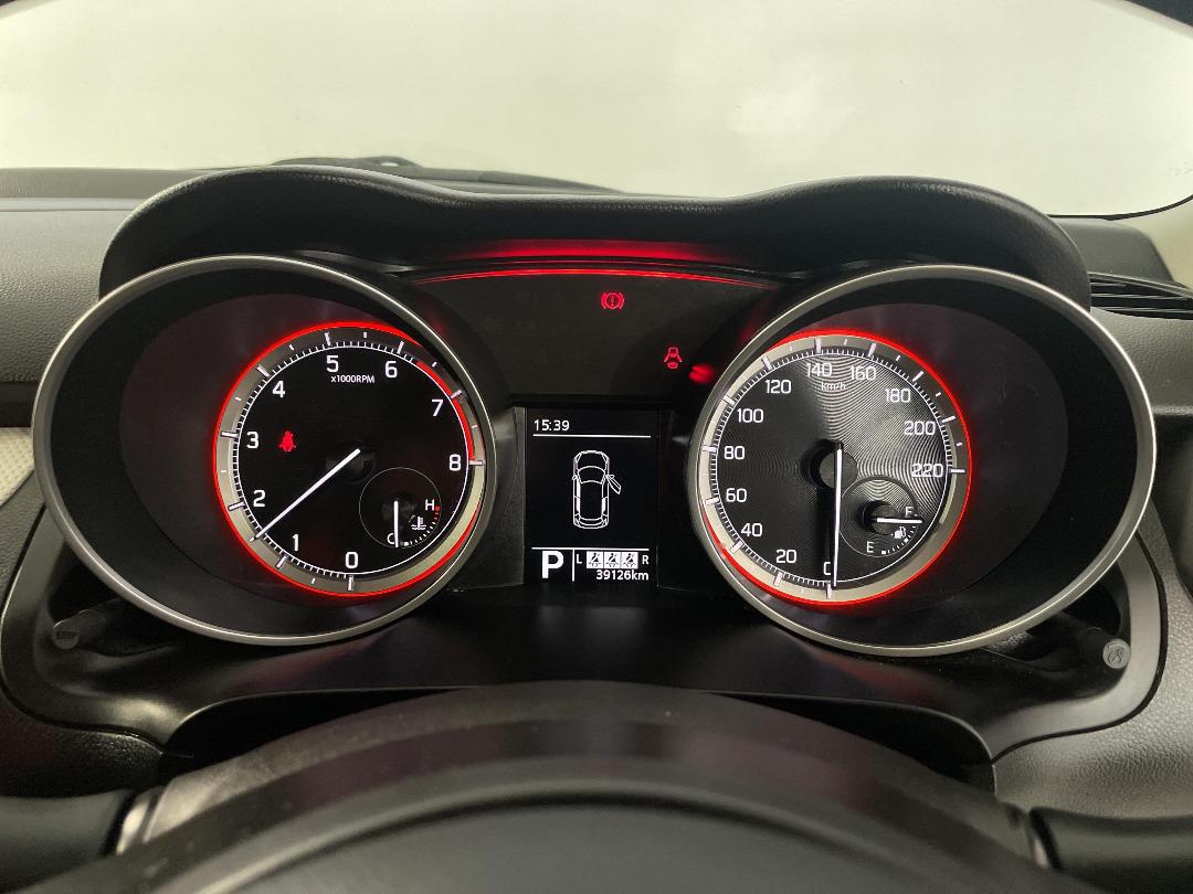 Photo '21' of Suzuki Swift