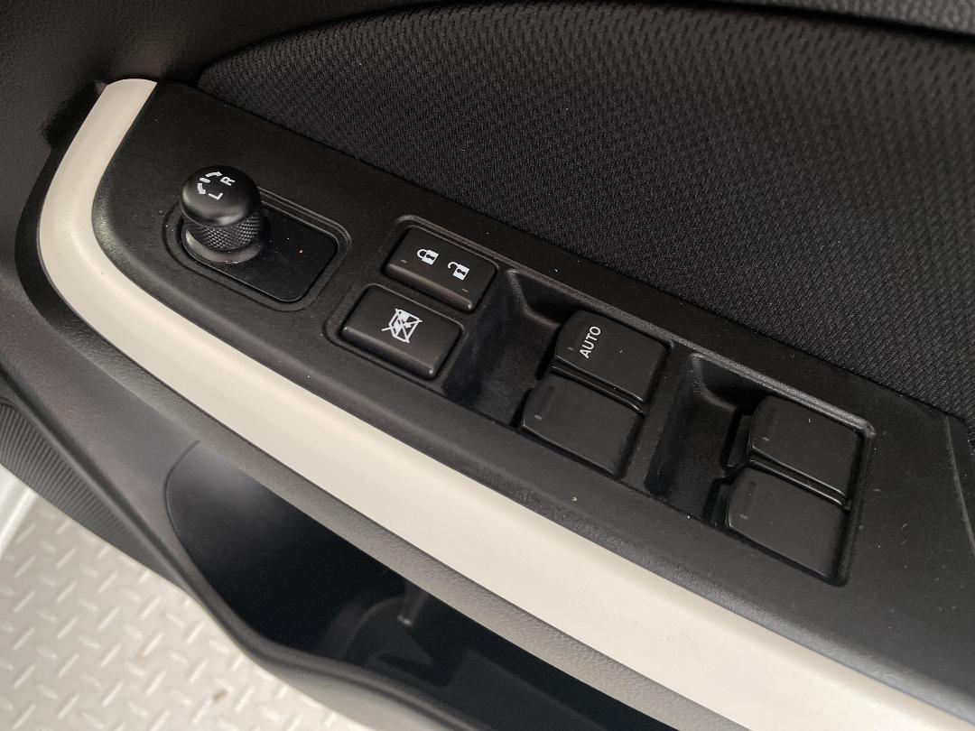 Photo '23' of Suzuki Swift