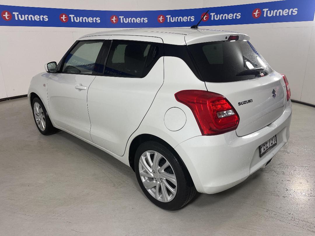 Photo '5' of Suzuki Swift