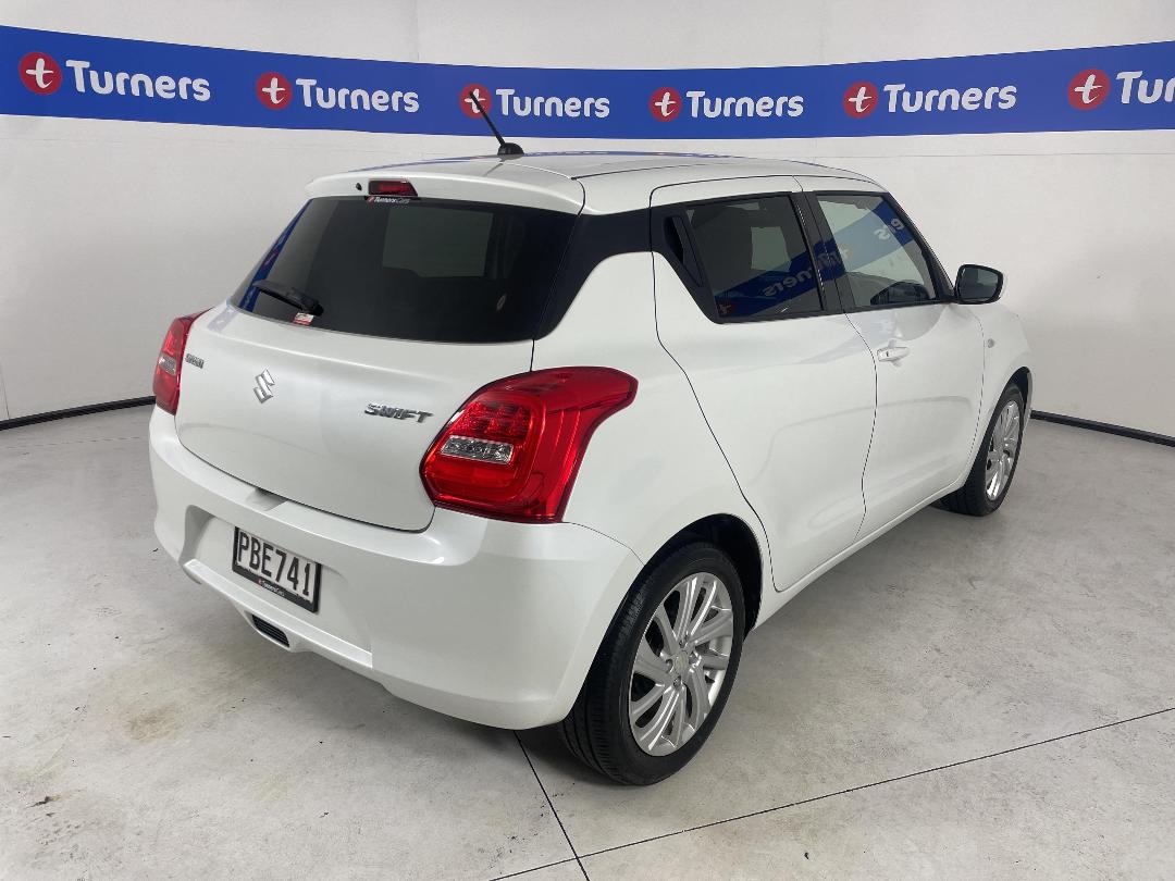 Photo '7' of Suzuki Swift Photo '7' of Suzuki Swift