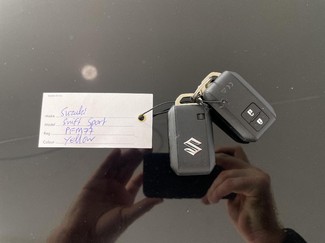 Photo '22' of Suzuki Swift