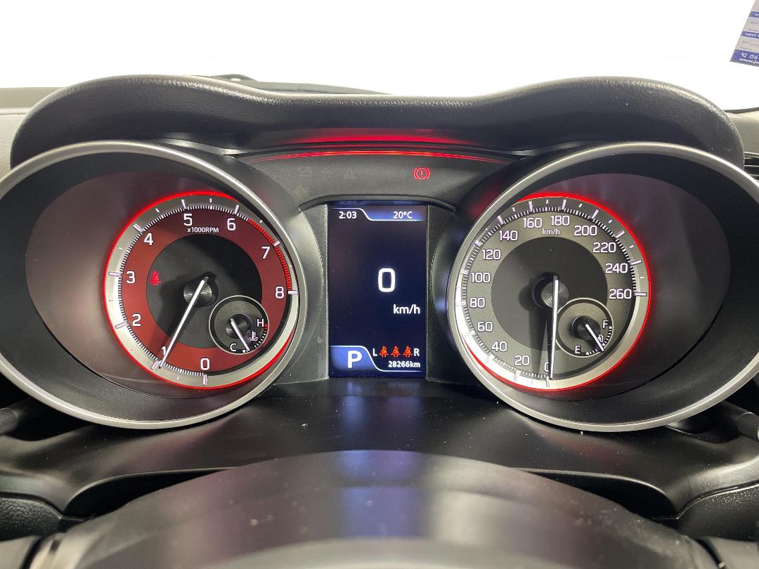 Photo '21' of Suzuki Swift