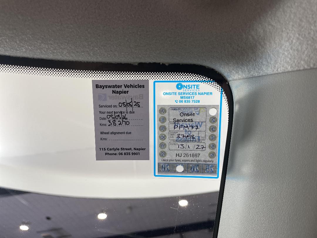 Photo '25' of Suzuki Swift