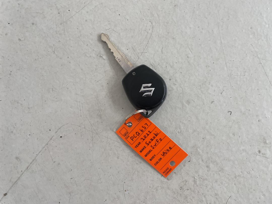 Photo '22' of Suzuki Swift