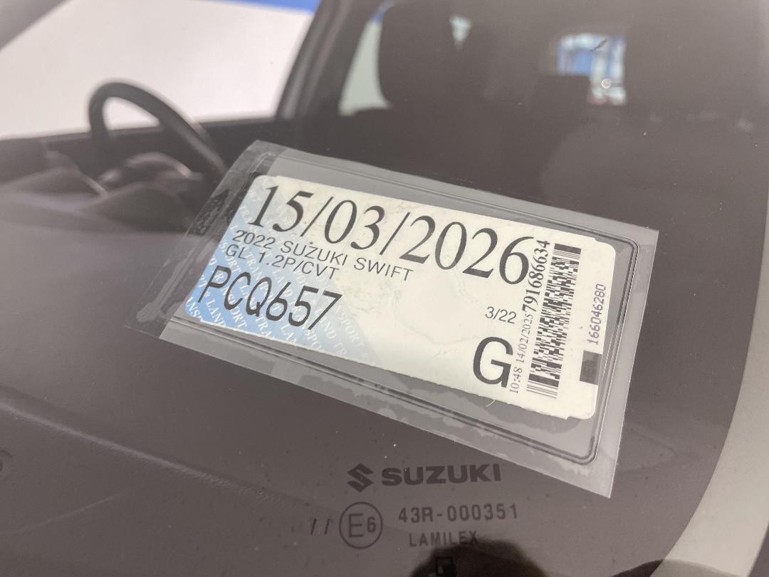 Photo '34' of Suzuki Swift