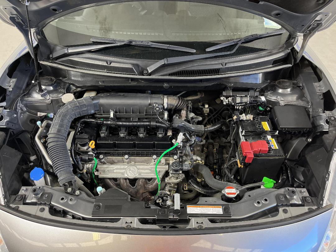 Photo '13' of Suzuki Swift