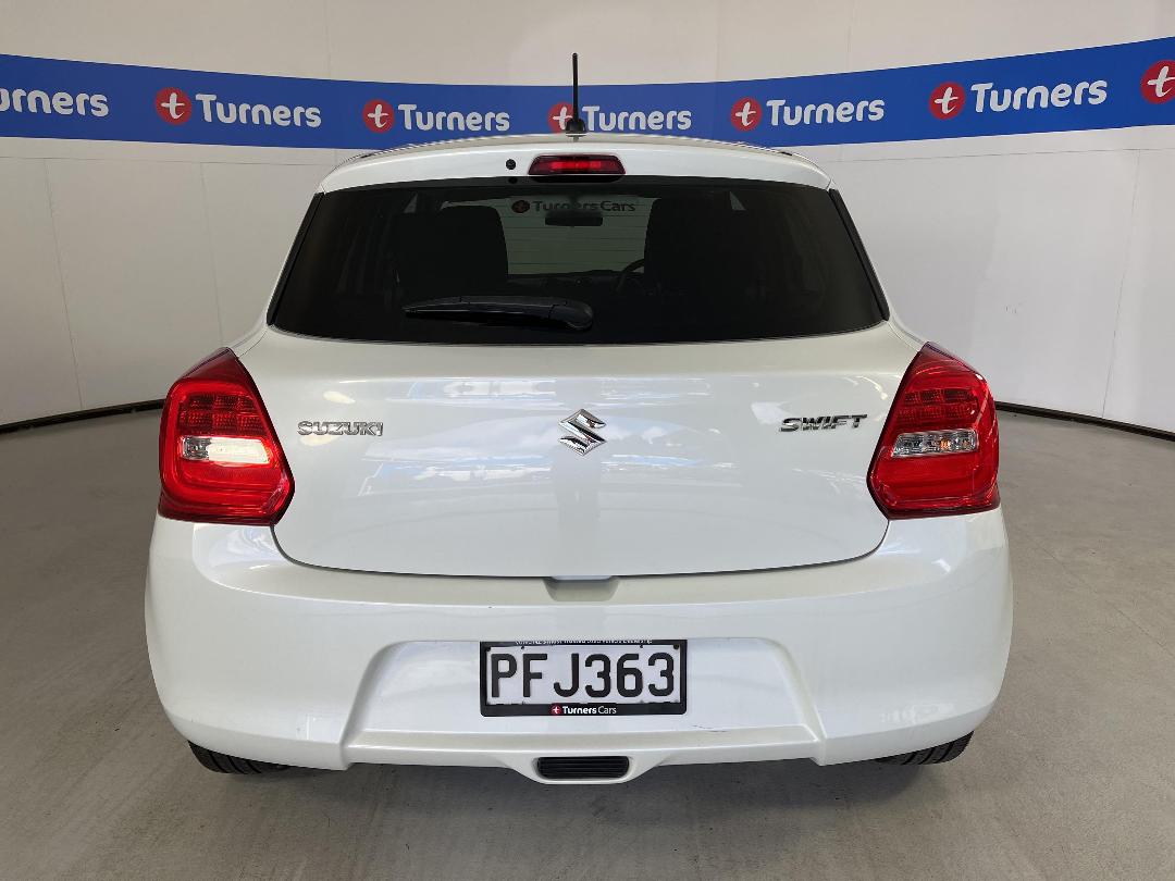 Photo '6' of Suzuki Swift