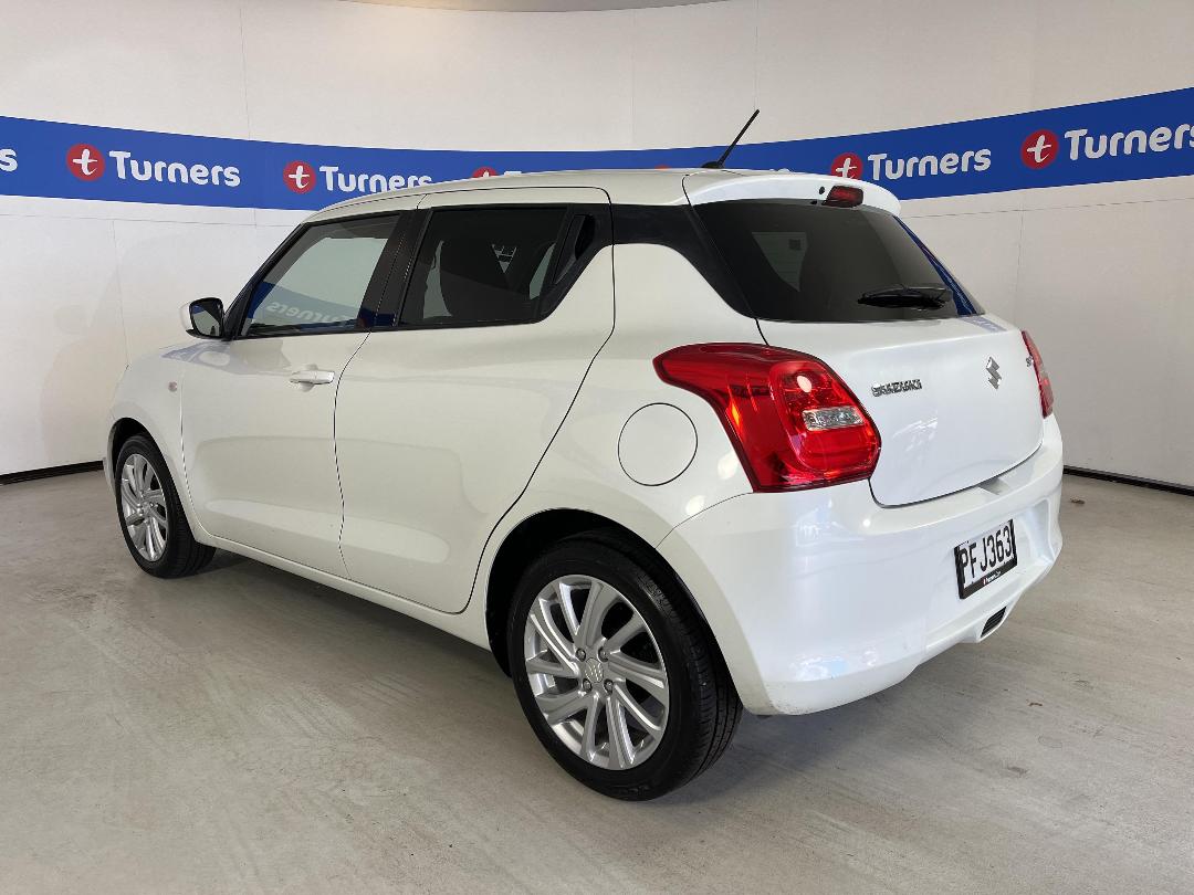 Photo '5' of Suzuki Swift