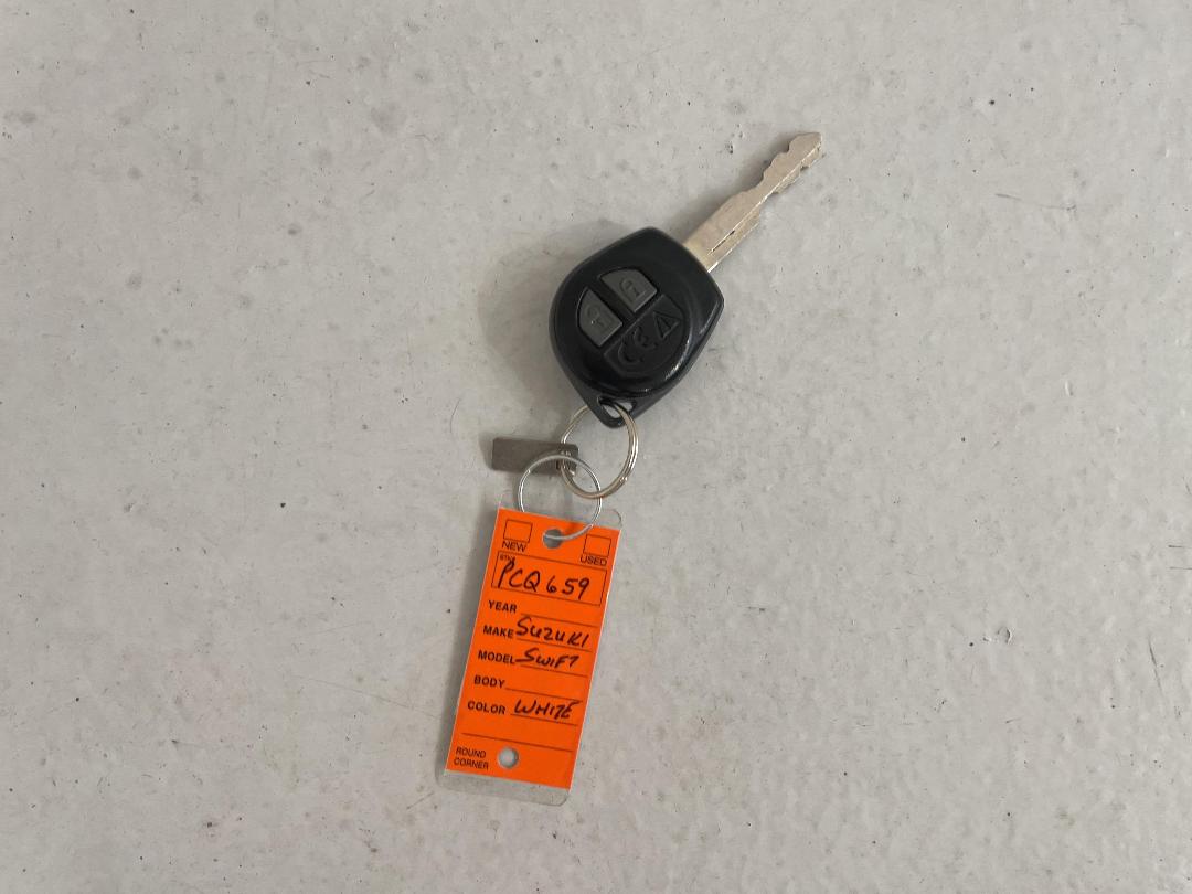 Photo '22' of Suzuki Swift Photo '22' of Suzuki Swift