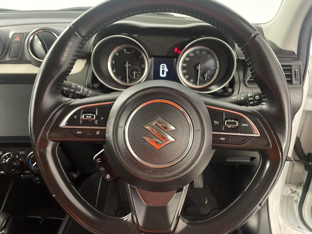 Photo '27' of Suzuki Swift Photo '27' of Suzuki Swift