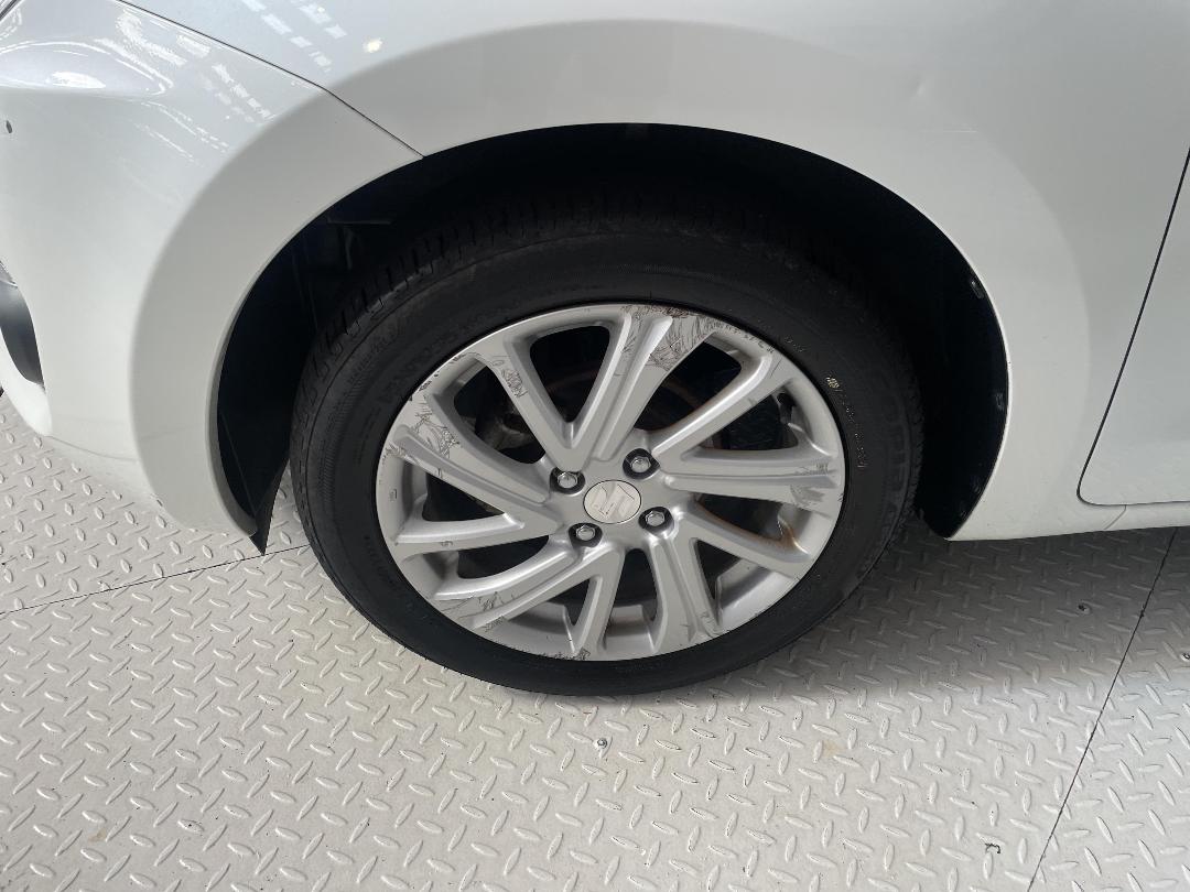 Photo '10' of Suzuki Swift Photo '10' of Suzuki Swift