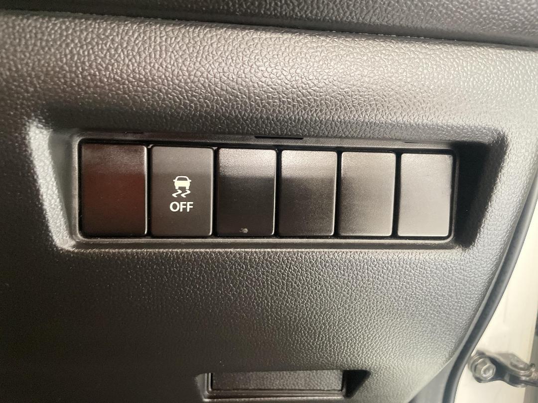 Photo '24' of Suzuki Swift Photo '24' of Suzuki Swift