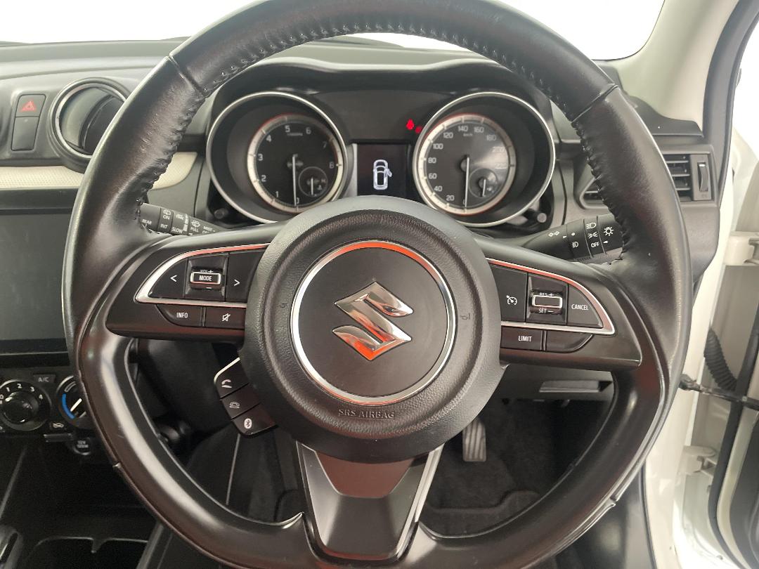 Photo '27' of Suzuki Swift Photo '27' of Suzuki Swift