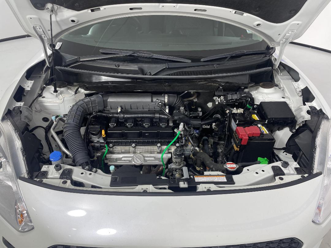 Photo '13' of Suzuki Swift Photo '13' of Suzuki Swift