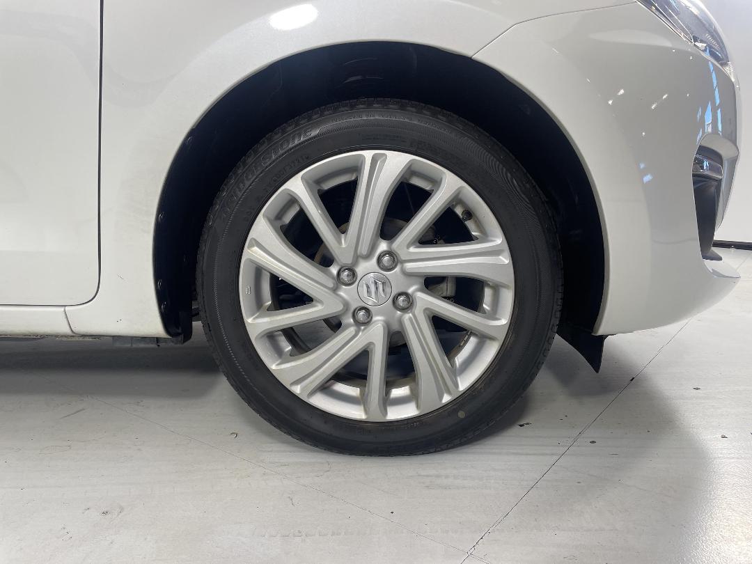 Photo '9' of Suzuki Swift Photo '9' of Suzuki Swift