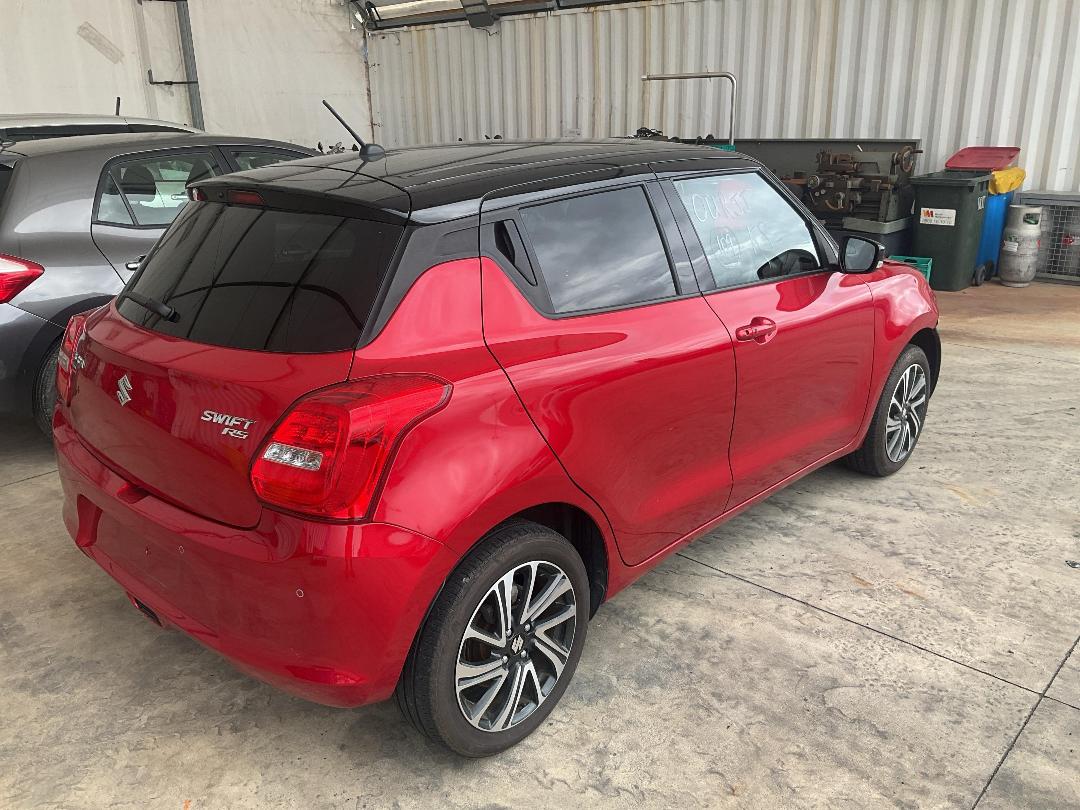 Photo '5' of Suzuki Swift RS