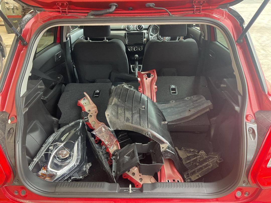 Photo '12' of Suzuki Swift RS