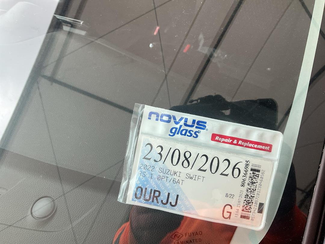 Photo '14' of Suzuki Swift RS