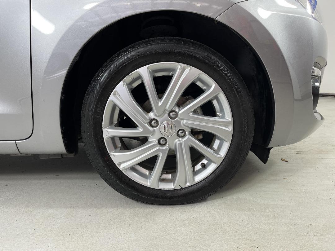 Photo '9' of Suzuki Swift