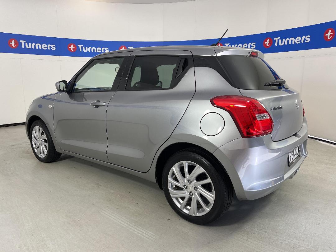 Photo '5' of Suzuki Swift