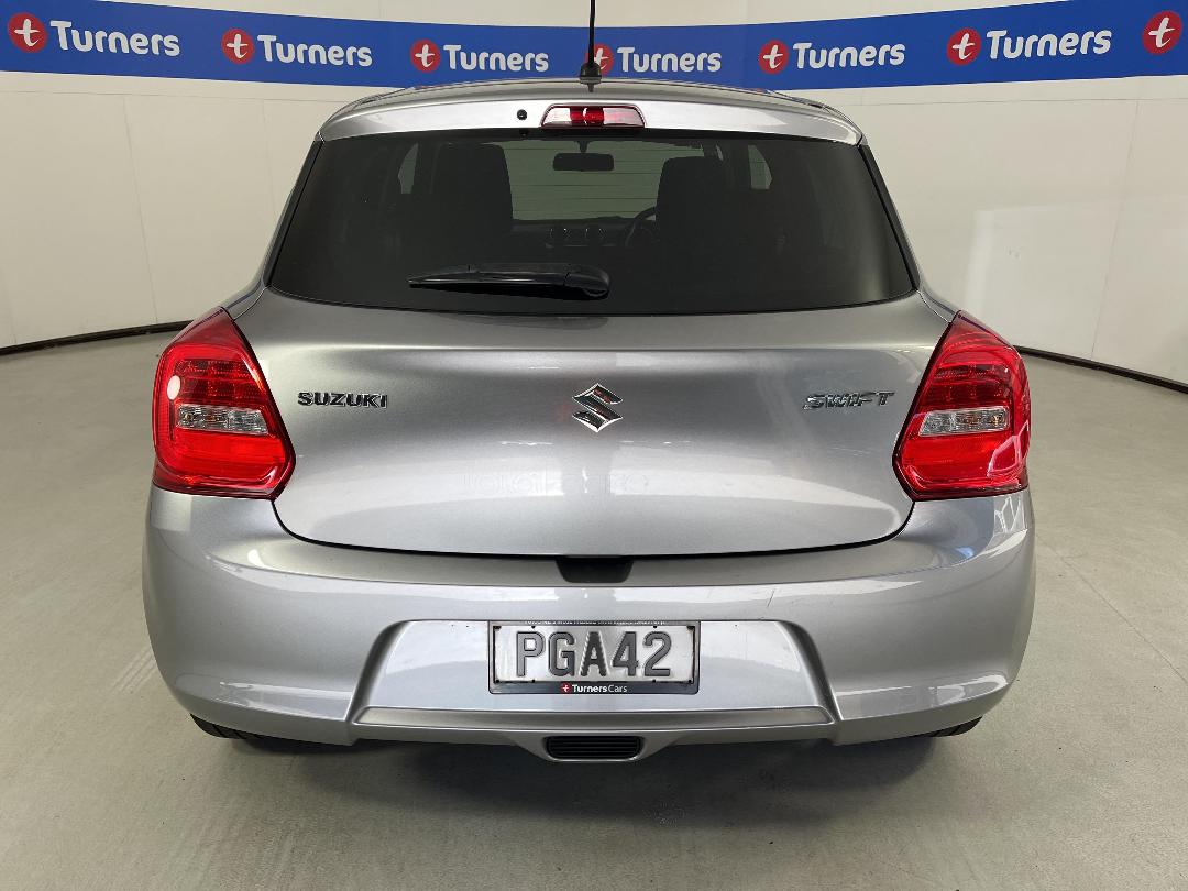 Photo '6' of Suzuki Swift