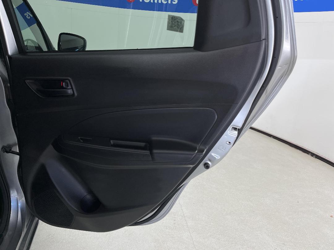 Photo '19' of Suzuki Swift