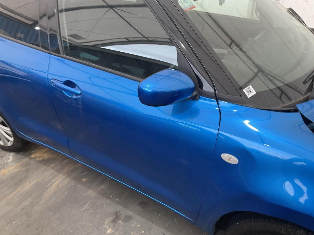 Photo '3' of Suzuki Swift GL