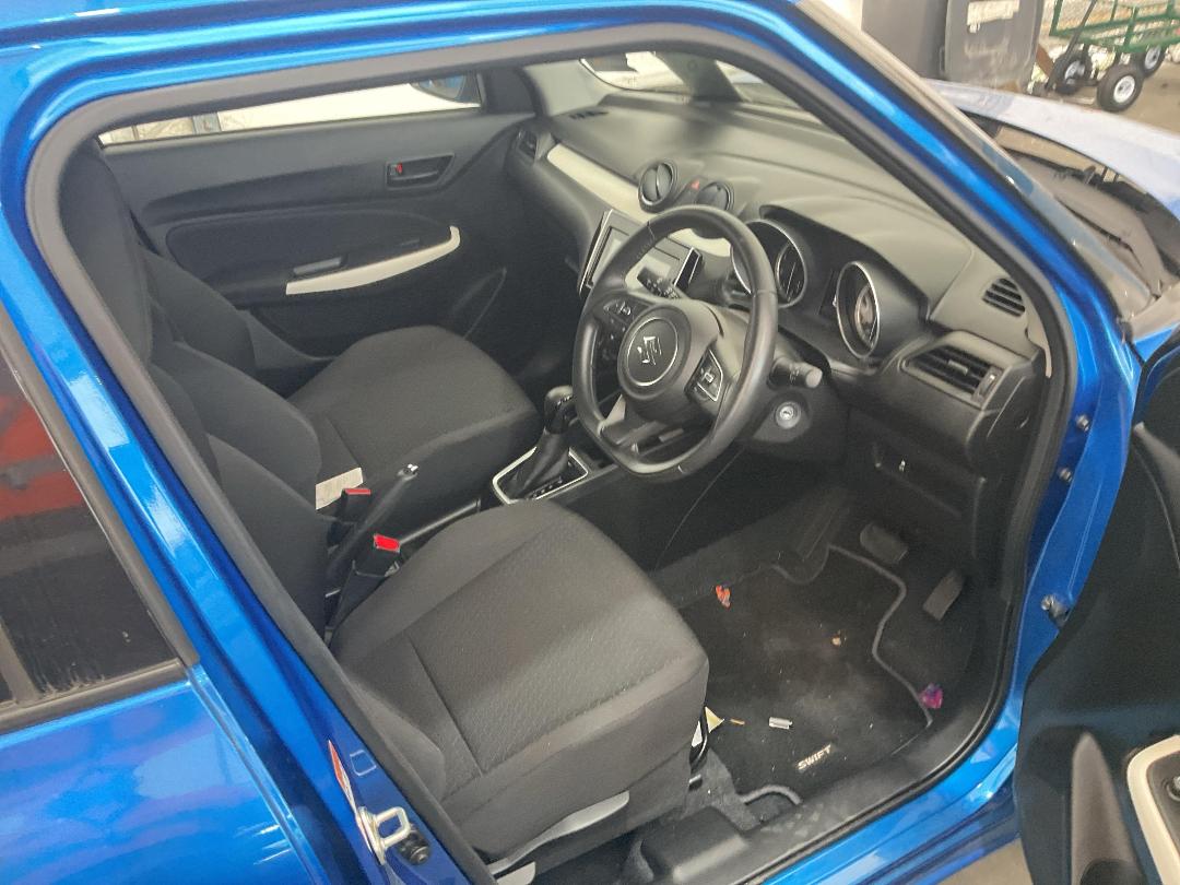 Photo '19' of Suzuki Swift GL