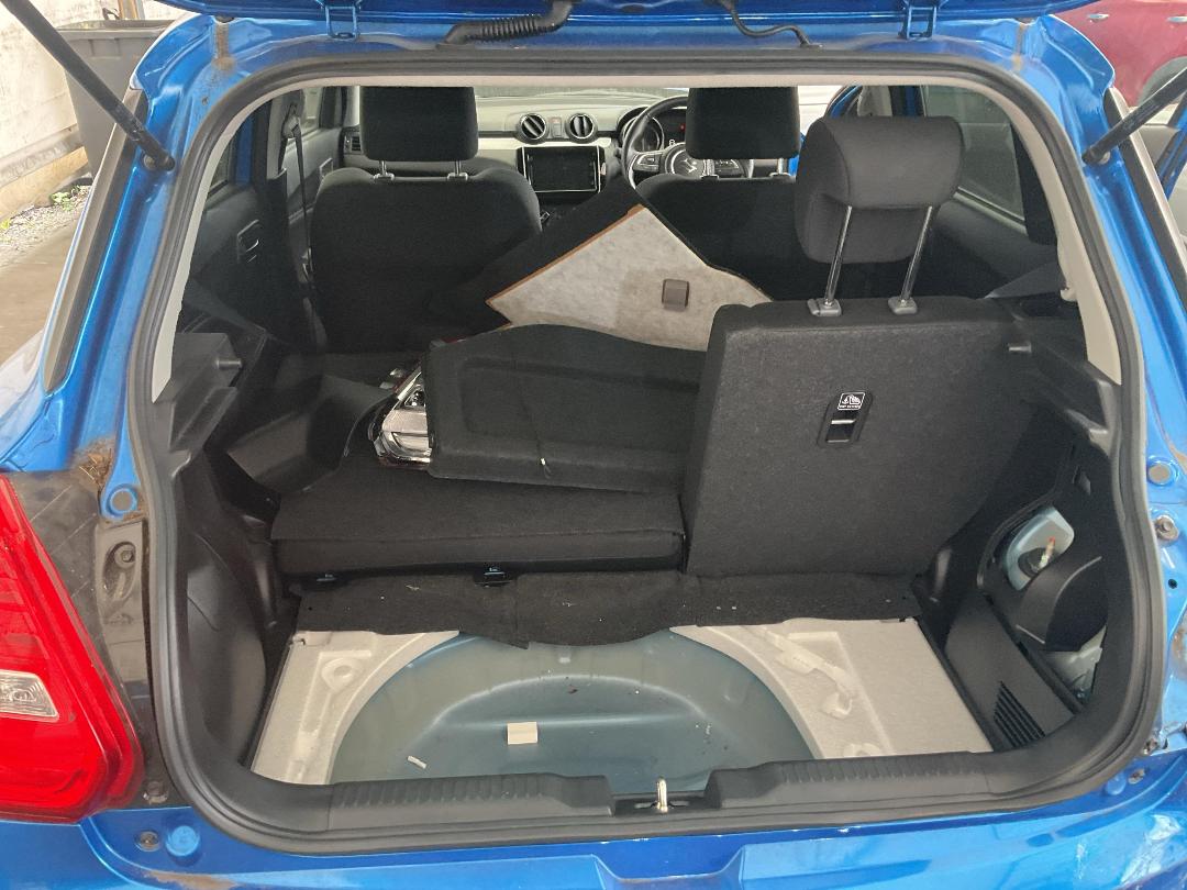 Photo '22' of Suzuki Swift GL