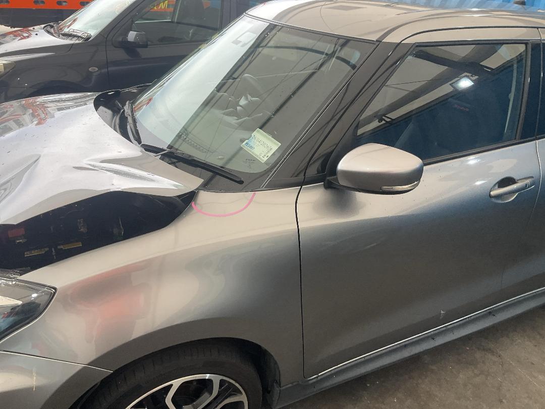 Photo '8' of Suzuki Swift Sport